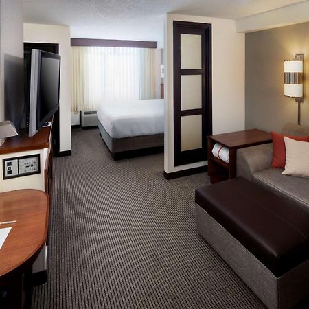 Hyatt Place Charlotte Arrowood Exterior photo
